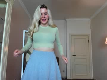 [01-02-23] milly_kendall public webcam from Chaturbate