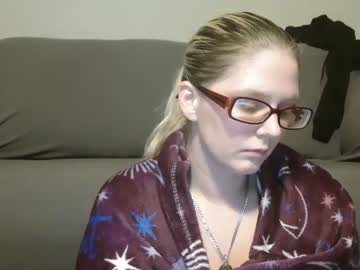 [04-02-24] jadeluv public show from Chaturbate