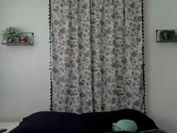[19-01-23] charliexxx0 public webcam from Chaturbate