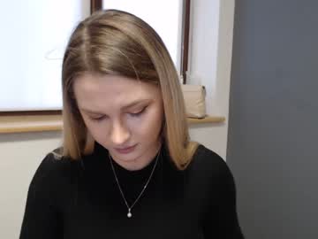 [17-03-22] ailshlook_ record cam show from Chaturbate