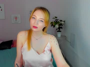 [08-10-22] kira_mayers record public webcam video from Chaturbate