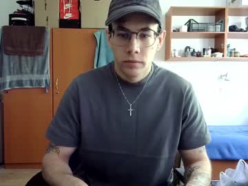 [08-04-24] zac_is_here public show video from Chaturbate.com