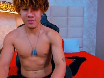 [07-01-22] dominick_ramsie chaturbate show with toys