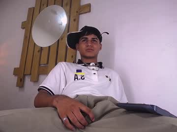 [13-01-24] michaell_polo record public show from Chaturbate