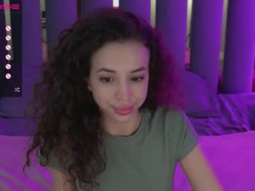 [02-01-22] curlygirl__ public show from Chaturbate