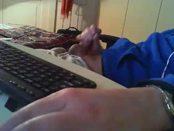 [16-04-22] amicodichubby public show from Chaturbate.com