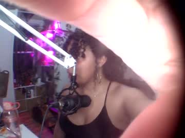 [08-02-23] xzoeygirlx show with cum from Chaturbate.com