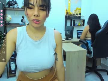 [15-11-23] kim_romance public show from Chaturbate.com