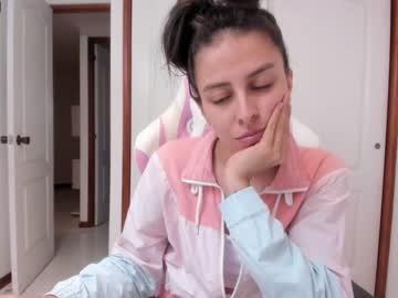 [23-10-22] sophiacutee_ public show from Chaturbate