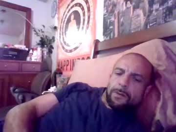 [14-07-22] handsomemess public webcam from Chaturbate