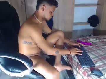 [14-09-22] aaroncumhotx19x record cam video from Chaturbate