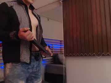 [22-10-22] aquiles_mills show with toys from Chaturbate.com