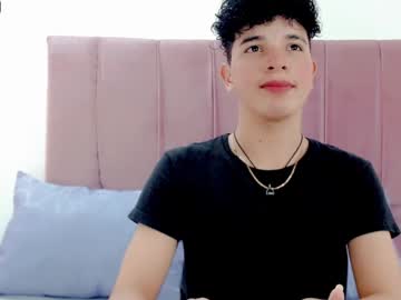 [07-12-22] tony_box record private show from Chaturbate