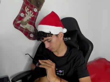 [24-12-23] tylerwhiite_ chaturbate show with toys