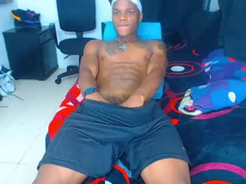 [11-01-22] andrezriascoz blowjob video from Chaturbate