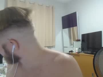 [12-03-22] bigbrain_29 public webcam from Chaturbate.com