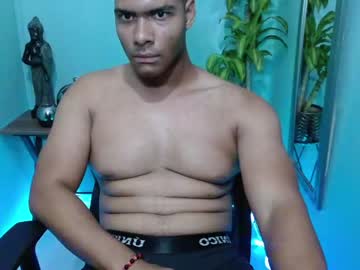 [14-07-22] calvin_hugecock10inch record public show from Chaturbate