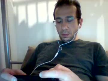 [18-09-23] coolguy333010156199 record private show from Chaturbate