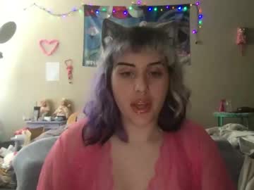 [05-02-22] crybabykittenxo blowjob show