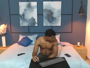 [11-08-23] hot_black19 chaturbate show with toys