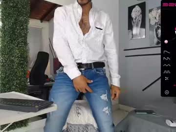[12-03-22] patrick_wolf22 private sex video from Chaturbate