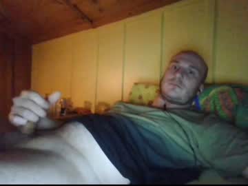 [01-04-23] h0rnyboy_1993 record video from Chaturbate