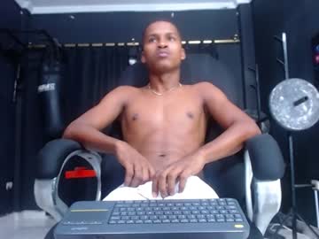 [10-04-24] anghel_garcia record public show video from Chaturbate
