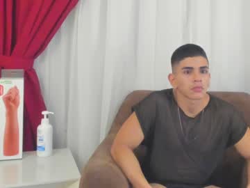 [10-03-24] sam_rodriguezz8 public show from Chaturbate.com