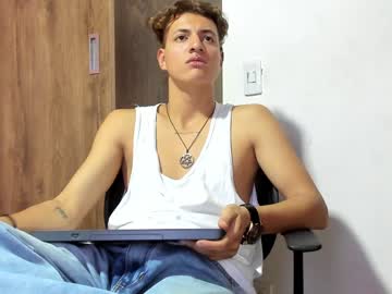 [24-02-24] alejandro_kh chaturbate video with toys