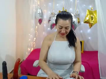 [14-12-22] sarah_teiku record cam video from Chaturbate.com