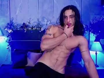 [28-11-22] allen_white public show from Chaturbate