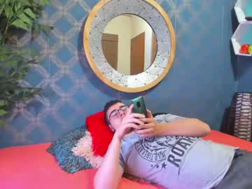 [23-04-22] adam_senn69 record video with toys from Chaturbate