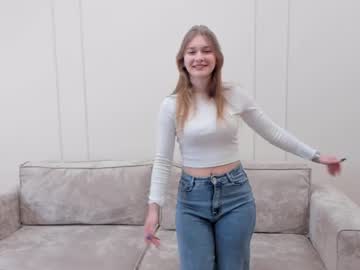 [26-02-24] hi_hru_bb record video with toys from Chaturbate