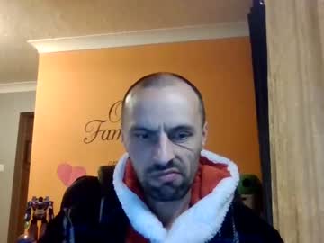 [27-03-22] abaldenij2 public show from Chaturbate