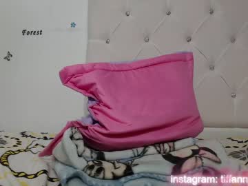 [07-05-22] tiffanny_suarez chaturbate blowjob video