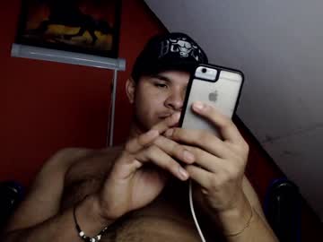 [09-10-22] hot__king public show from Chaturbate