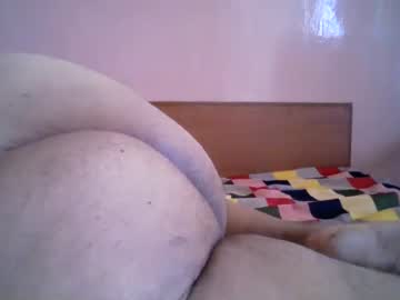 [14-09-22] monty_lonely record public webcam