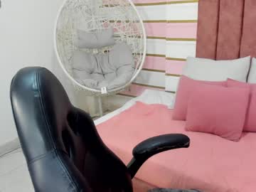 [24-01-24] sophie_rousee public show video from Chaturbate.com