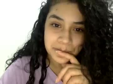 cumwithlynz chaturbate