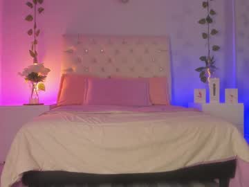 [22-03-24] charlotte_collins_2 public webcam from Chaturbate.com