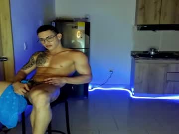 [19-01-24] austin_strong public show video from Chaturbate