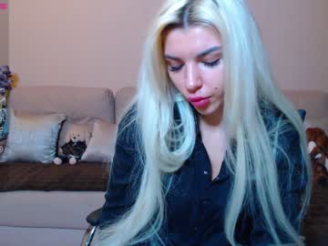 [14-11-22] silvia_dreams chaturbate show with toys