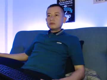 tom_kio chaturbate