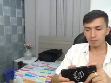 [27-05-23] grey_king19 private webcam from Chaturbate