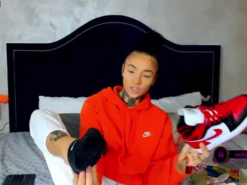 [29-11-22] inked_goldie record private show from Chaturbate