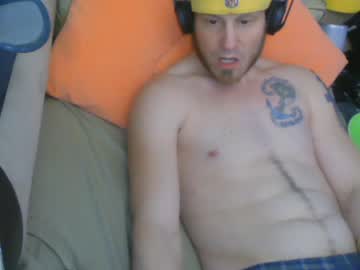 [22-02-23] bigwhitemale public show from Chaturbate