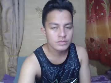 [26-03-22] yourlovelydan69 record public show from Chaturbate