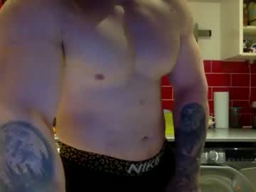[14-01-23] hillzyboy1994 public show from Chaturbate