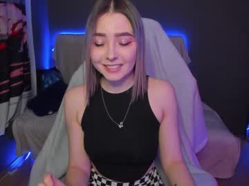 [25-03-22] sarabonnie public show from Chaturbate.com