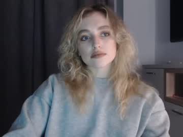 [19-02-22] fibi_evans record public show video from Chaturbate